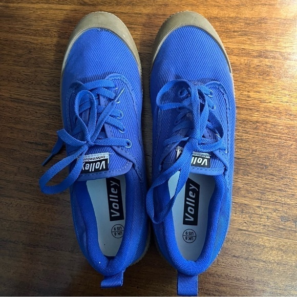 Volley international sneakers. Blue, mens size 9. - Picture 6 of 13